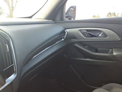 Certified 2023 Chevrolet Traverse LT w/ LPO, Floor Liner Package image 25