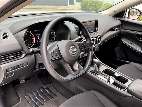 Certified 2025 Nissan Sentra S FWD image 16