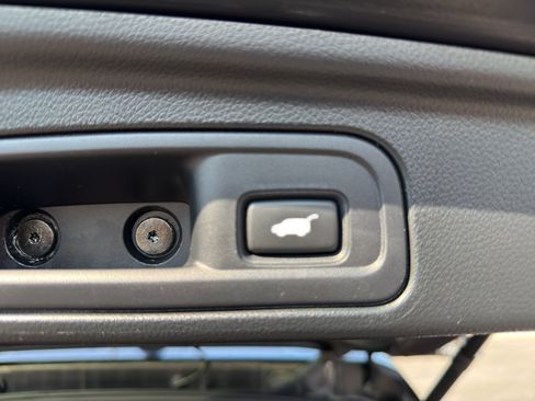 Used 2022 Honda Pilot TrailSport image 11