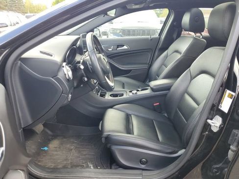 Used 2018 Mercedes-Benz GLA 250 4MATIC image 15