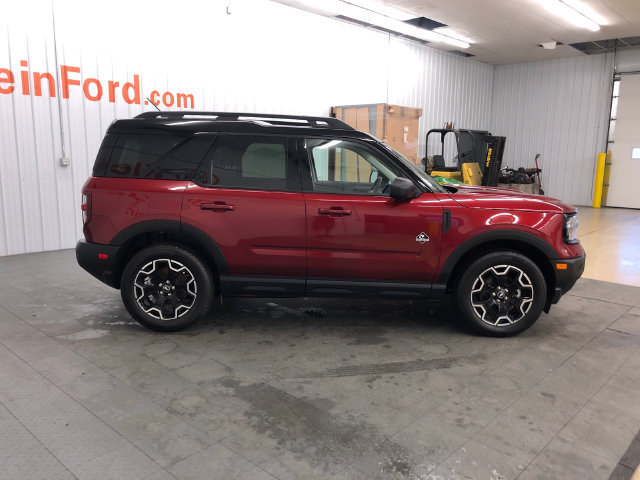 Used 2025 Ford Bronco Sport Outer Banks w/ Outer Banks Tech Package+ AWD/4WD image 11