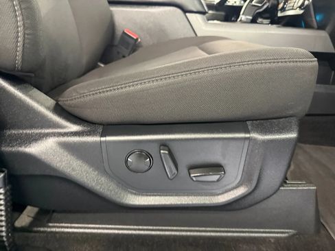 Used 2019 Ford F150 XLT w/ Equipment Group 302A Luxury AWD/4WD image 24
