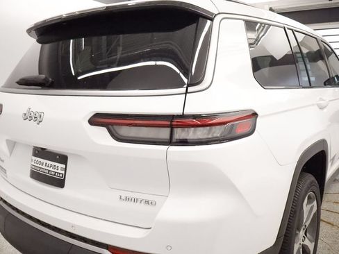 New 2026 Jeep Grand Cherokee L Limited w/ Trailer Tow Package AWD/4WD image 17