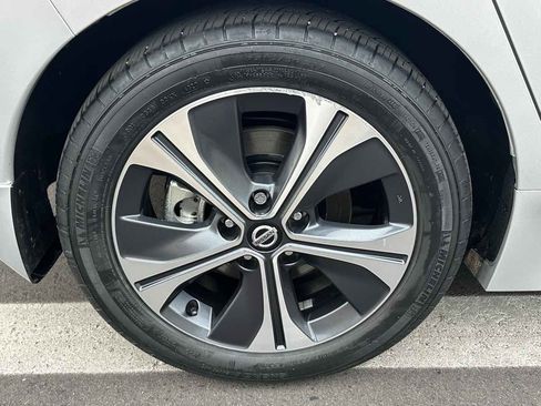 Used 2021 Nissan Leaf SV w/ SV Technology Package image 56