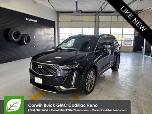 Used 2021 Cadillac XT6 Premium Luxury AWD/4WD image 1