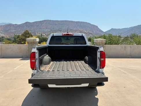 Used 2019 Chevrolet Colorado LT image 8