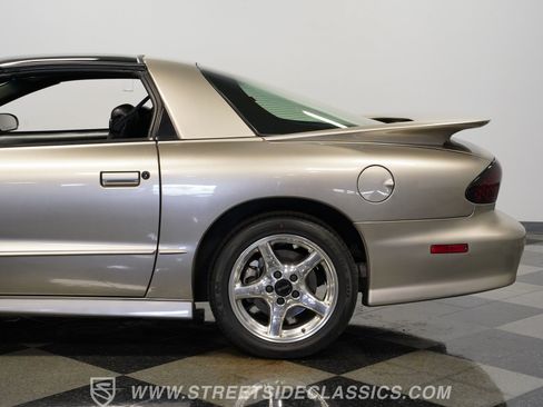 Used 2001 Pontiac Firebird Trans Am RWD image 25