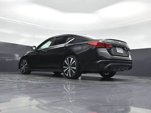 Used 2019 Nissan Altima 2.5 SR w/ SR Premium Package FWD image 49