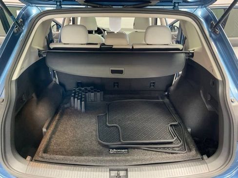 Used 2019 Volkswagen Tiguan SE w/ Panoramic Sunroof Package AWD/4WD image 28