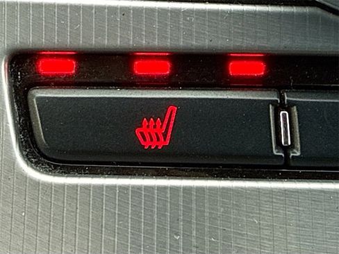 Used 2020 Lincoln MKZ Standard image 21