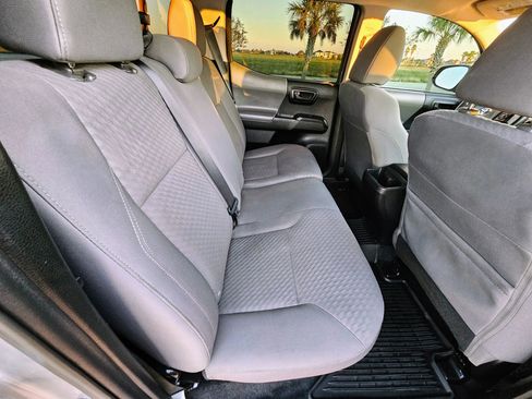 Used 2021 Toyota Tacoma SR5 image 14