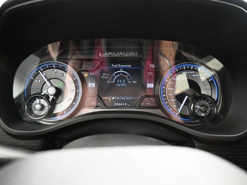 Used 2022 RAM 1500 Limited AWD/4WD image 15