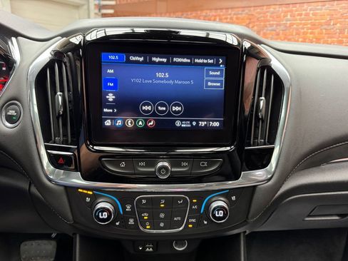Used 2023 Chevrolet Traverse High Country AWD/4WD image 19