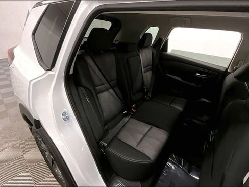 New 2026 Nissan Rogue SV image 32