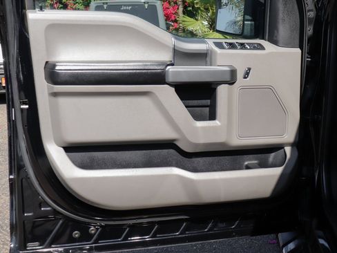 Used 2018 Ford F150 XLT w/ Equipment Group 302A Luxury image 14