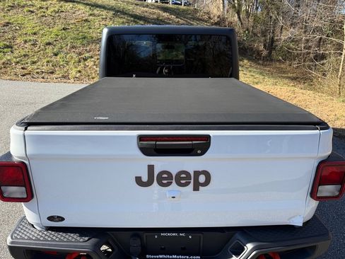 Used 2021 Jeep Gladiator Mojave w/ Cold Weather Group image 8