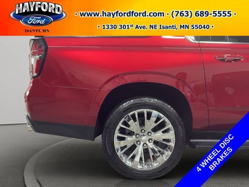 Used 2021 Chevrolet Suburban High Country w/ Premium Package AWD/4WD image 26