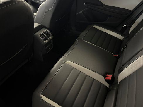 New 2025 Volkswagen Taos SEL image 11