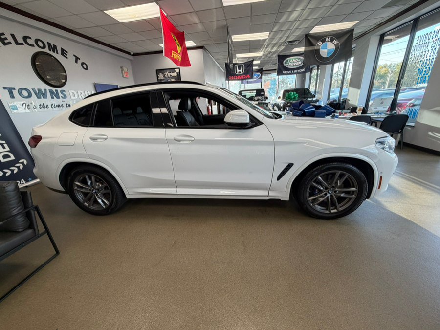 Used 2021 BMW X4 M40i w/ Executive Package AWD/4WD image 17