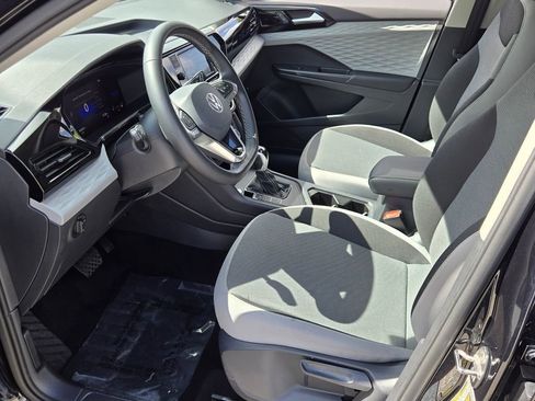 Used 2022 Volkswagen Taos S image 10