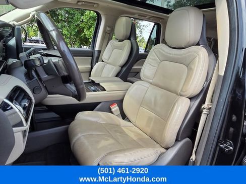 Used 2022 Lincoln Navigator L Reserve AWD/4WD image 7