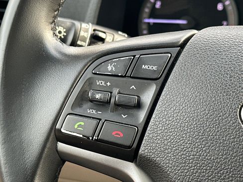 Used 2018 Hyundai Tucson Value w/ Cargo Package image 11