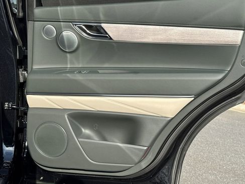 New 2026 Genesis GV80 3.5T Prestige image 16