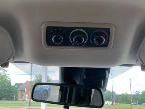 Used 2019 Chevrolet Express 3500 LT w/ LT Preferred Equipment Group RWD image 19
