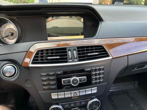 Used 2012 Mercedes-Benz C 250 Sedan image 8