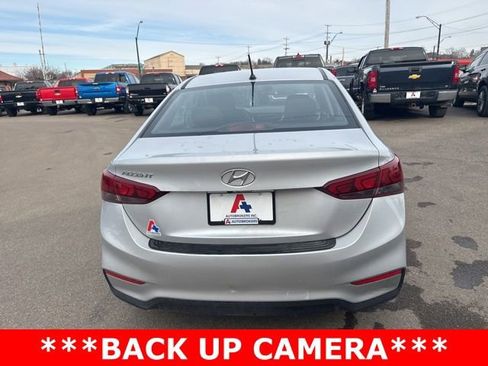 Used 2021 Hyundai Accent SE image 4