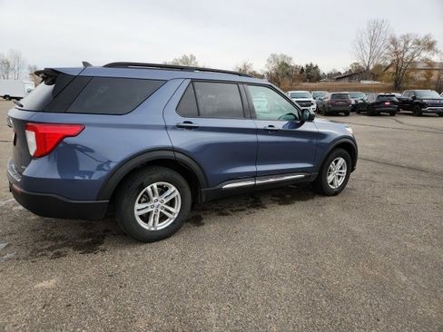 Used 2021 Ford Explorer XLT w/ Class III Trailer Tow Package image 8