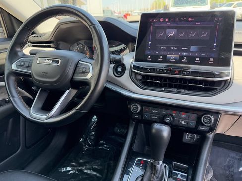 Used 2022 Jeep Compass Limited AWD/4WD image 29