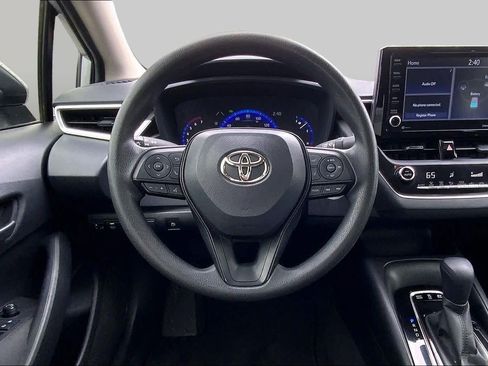 Used 2022 Toyota Corolla LE FWD image 6