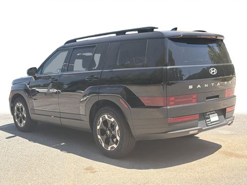 Used 2024 Hyundai Santa Fe SEL FWD image 25
