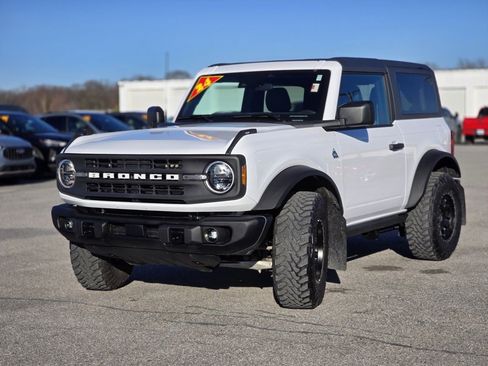 Used 2024 Ford Bronco Black Diamond image 3