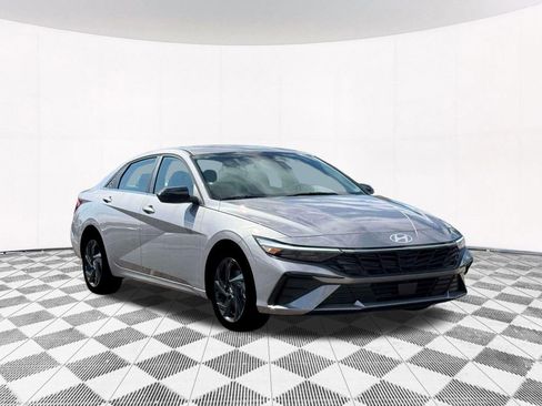 New 2026 Hyundai Elantra SEL Sport Premium FWD image 16