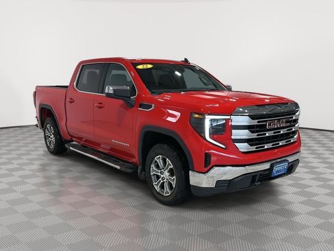 Used 2022 GMC Sierra 1500 SLE image 7