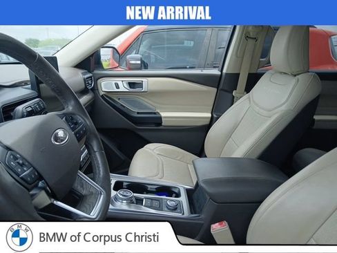 Used 2020 Ford Explorer Platinum w/ Premium Technology Package AWD/4WD image 15