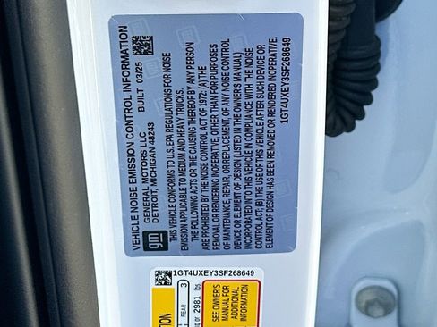 Used 2025 GMC Sierra 2500 Denali Ultimate image 33