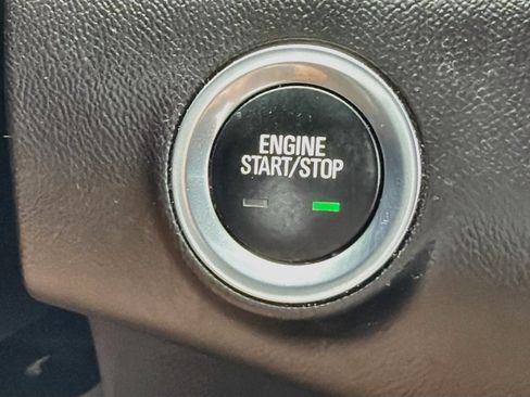 Used 2023 GMC Terrain SLT AWD/4WD image 33