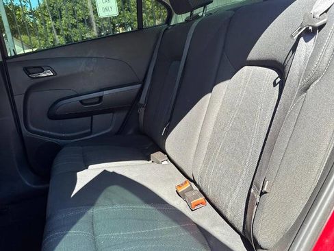 Used 2019 Chevrolet Sonic LT w/ Convenience Package image 31