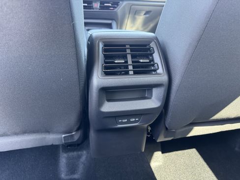 Used 2025 Volkswagen Tiguan S FWD image 30