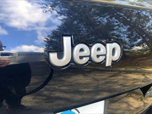 Certified 2024 Jeep Grand Cherokee L Overland w/ Advanced Protech Group III image 8