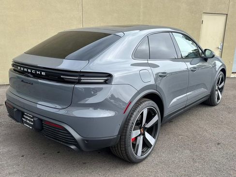 New 2025 Porsche Macan 4S Electric image 11