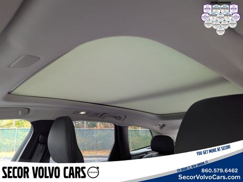 Certified 2023 Volvo XC60 B5 Plus w/ Climate Package image 17