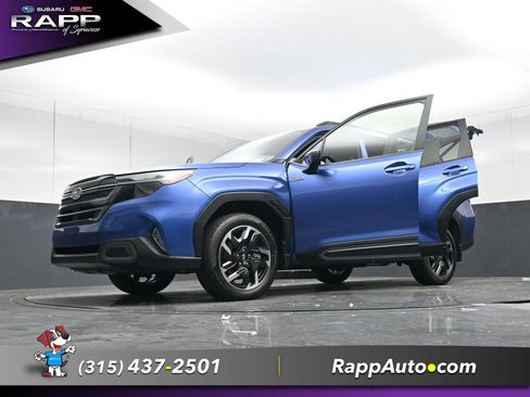 Used 2025 Subaru Forester Limited AWD/4WD image 37