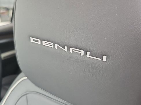 Used 2026 GMC Terrain Denali w/ LPO, Black Badging Package AWD/4WD image 26