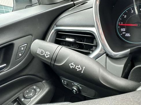 Used 2019 Chevrolet Equinox LT FWD image 66