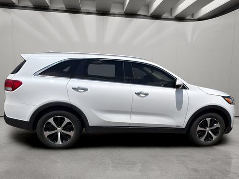Used 2016 Kia Sorento EX AWD/4WD image 5