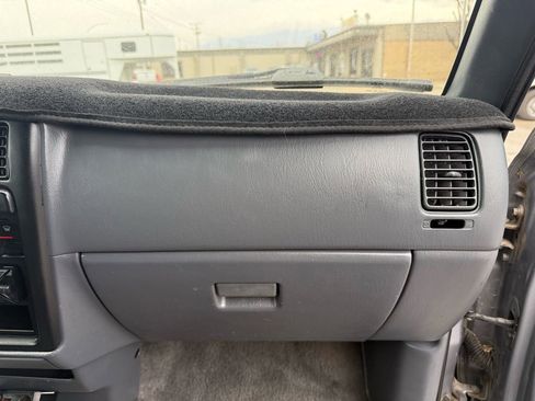 Used 1996 Toyota Tacoma image 22